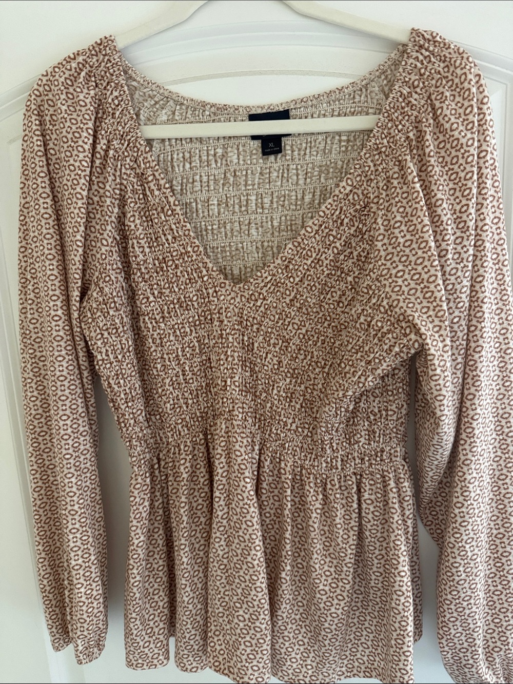 Daytrip Beige Print V-Neck Smocked Peplum Long-Sleeve top